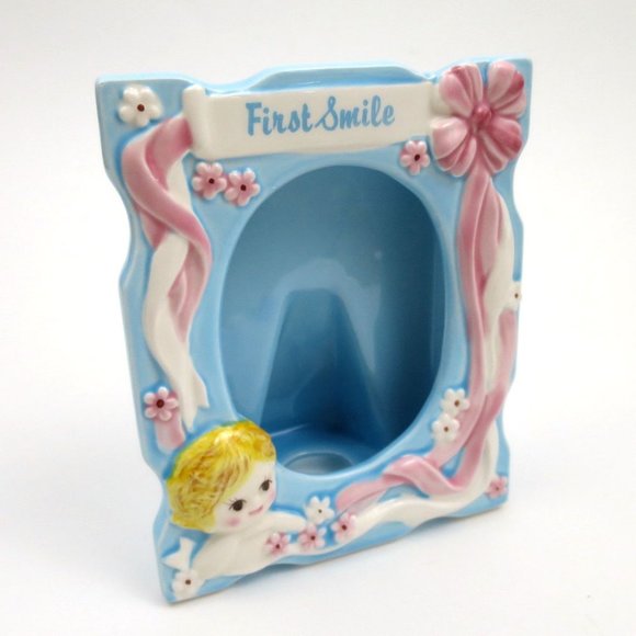 Vintage 'First Smile' Baby Ceramic Picture Frame - Picture 1 of 8
